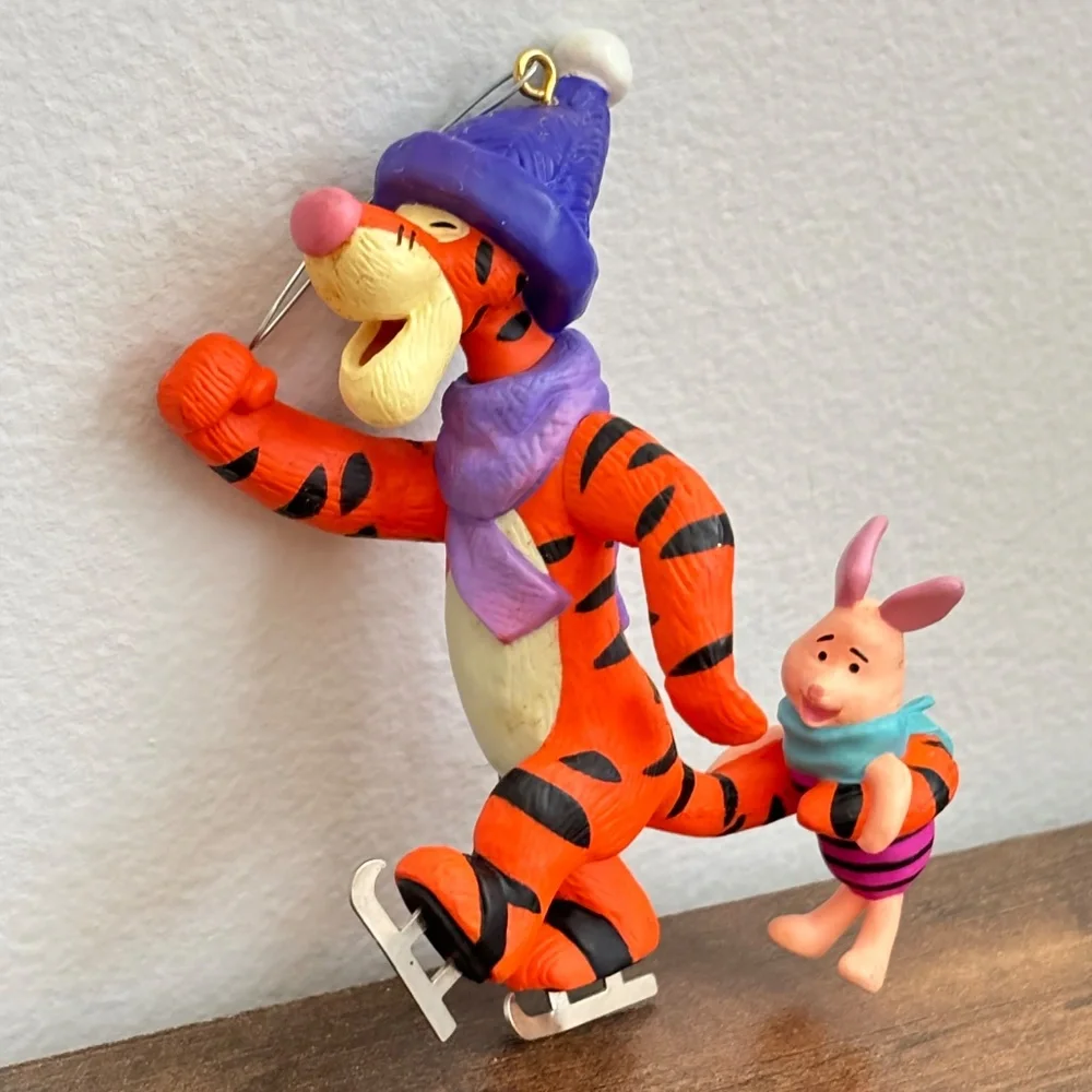 Vintage HALLMARK Keepsake 1993 TIGGER PIGLET Winnie The Pooh CHRISTMAS ORNAMENT